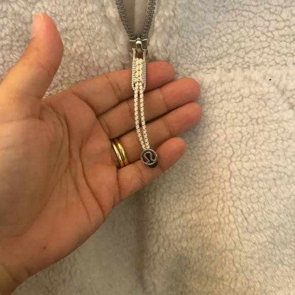 ! LULULEMON Scuba Oversized Half-Zip FLEECE Hoodie XS/S White Opal - Picture 10 of 10